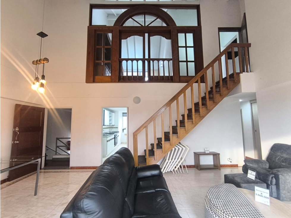 APARTAMENTO DUPLEX IDEAL PARA REMODELAR. — foto 2