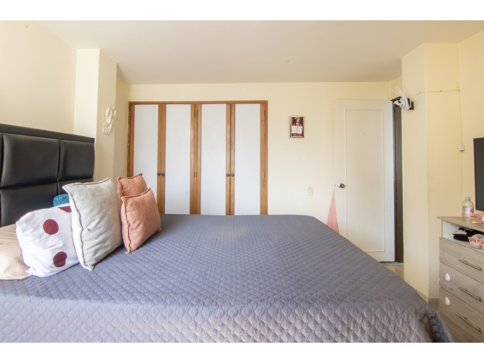 APARTAMENTO EN VENTA, LA CASTELLANA, LAURELES. — foto 6
