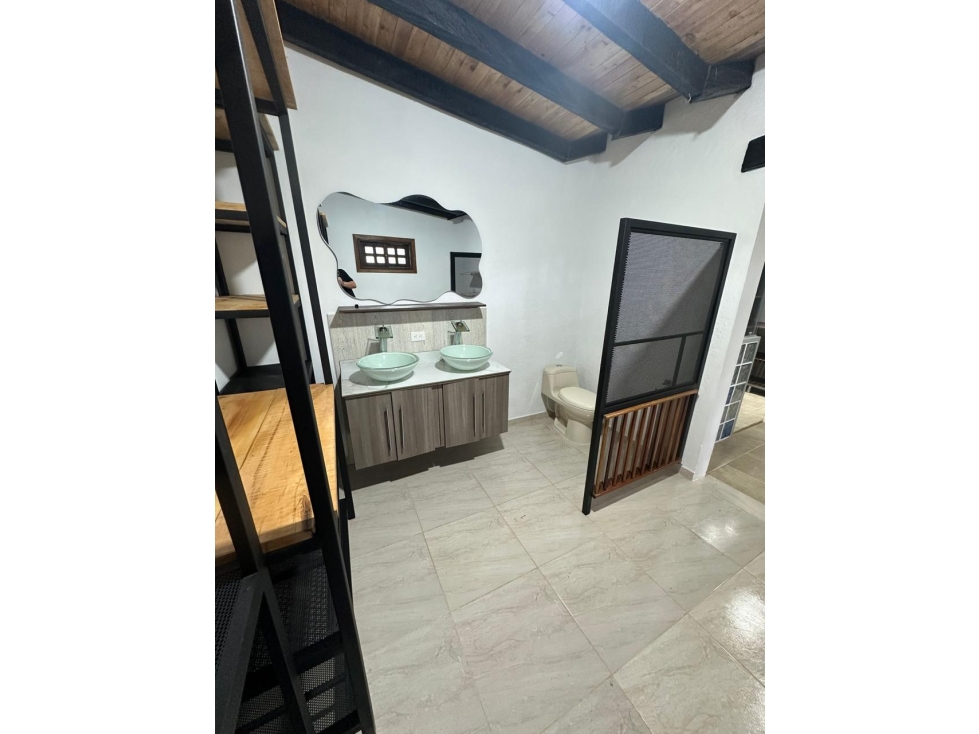 Casa Campestre en Guarne con Deck, Jardines y Casa de Mayordomo — foto 3