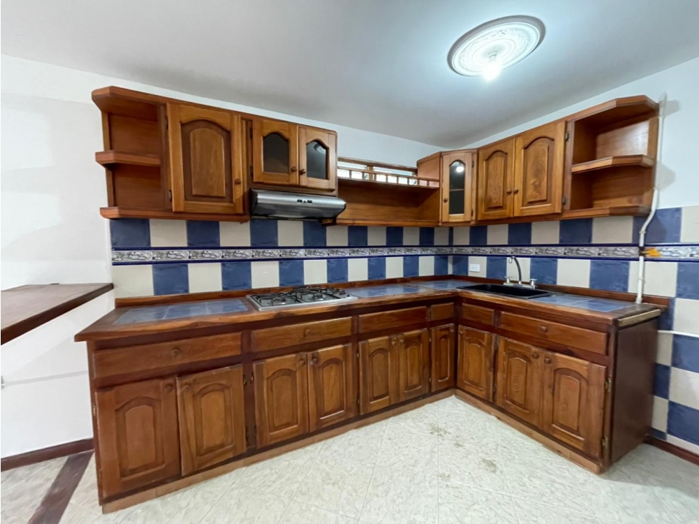 SE VENDE CASA UNIFAMILIAR, LA CEJA — foto 2