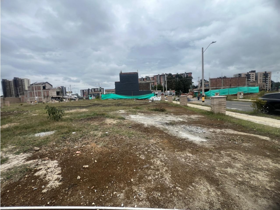 Lote Plano, Ubicación Central en Venta, San Antonio de Pereira — foto 3