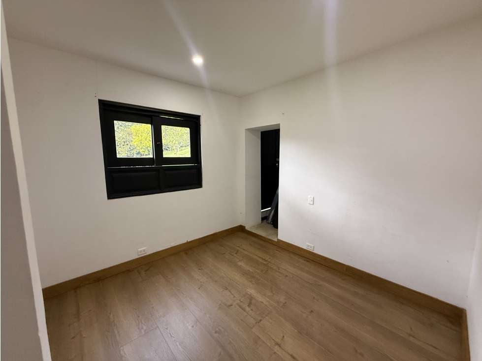 Casa independiente, charco azul Envigado — foto 5