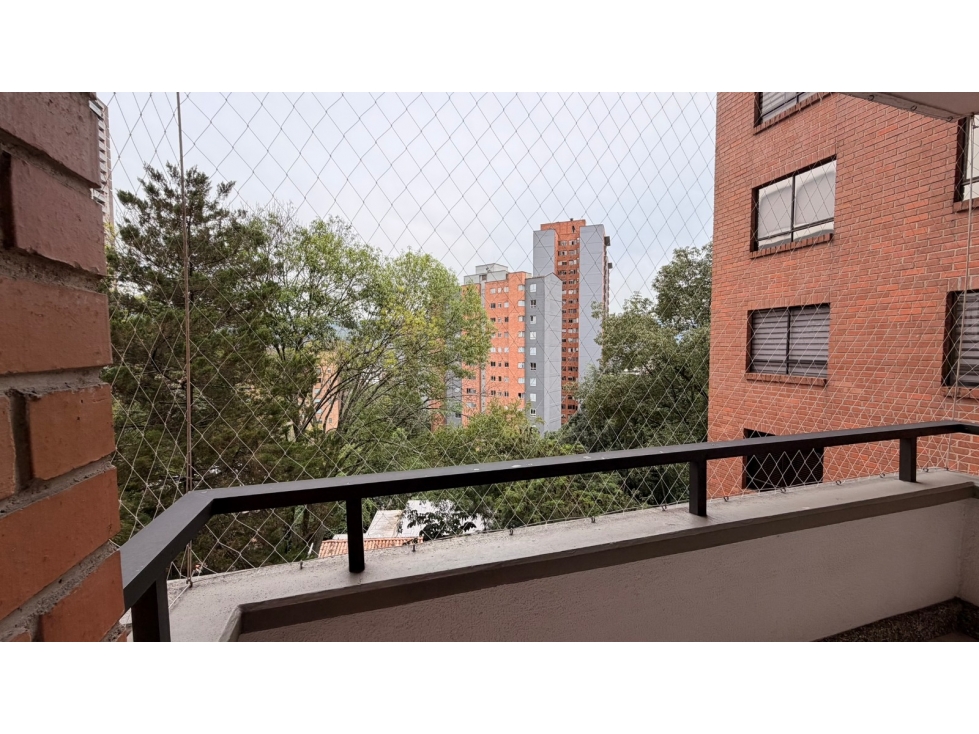 Apartamento en venta en sector El Poblado — foto 2