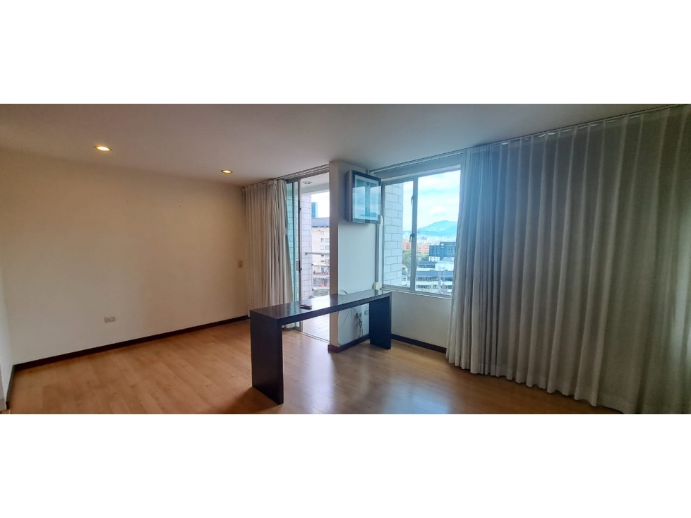 APARTAESTUDIO PARA VENTA OVIEDO, EL POBLADO — foto 4
