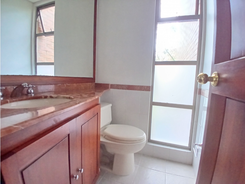 Apartamento en venta, el Poblado, sector Los González — foto 3