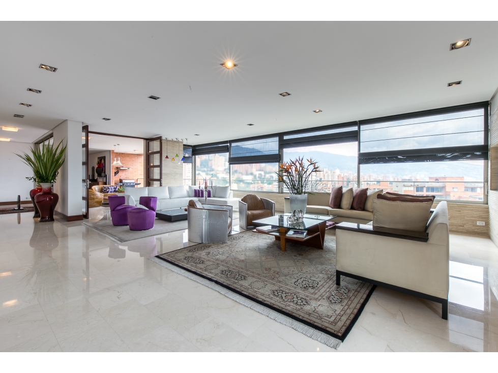Apartamento penthouse en El Poblado, La Tomatera