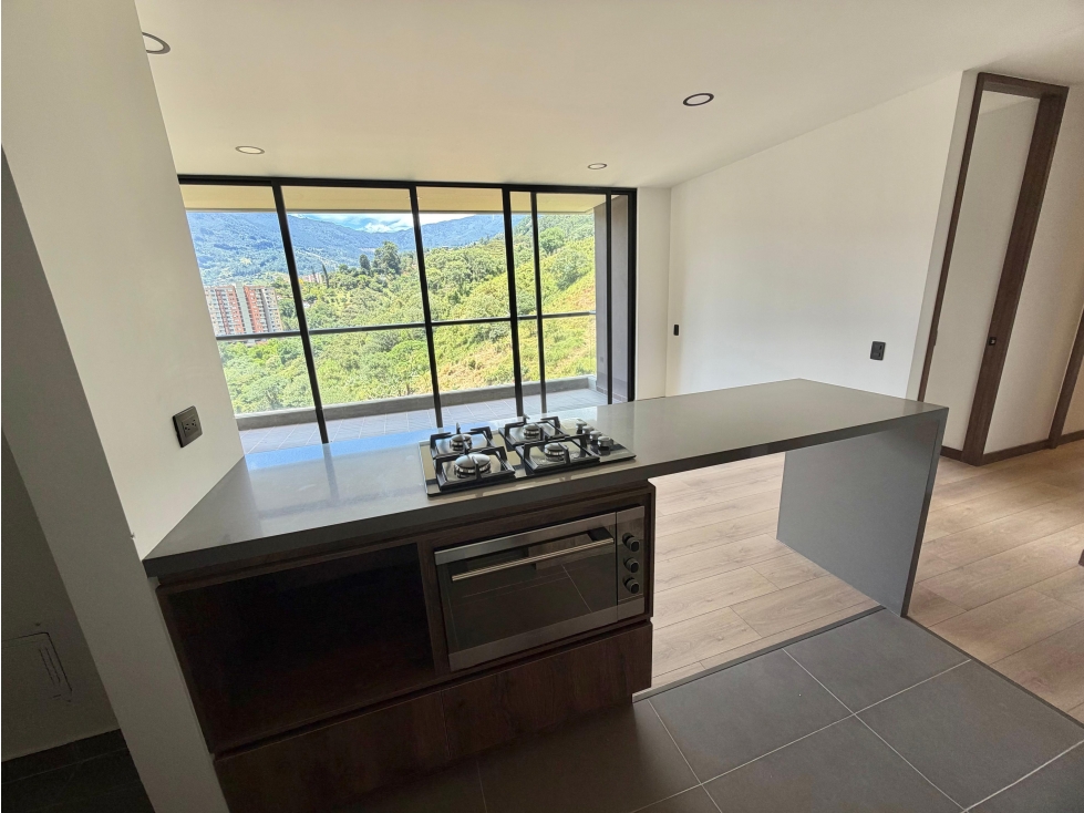 VENDO APTO PARA ESTRENAR - ENVIGADO - EL TRIANON - PISO ALTO — foto 2