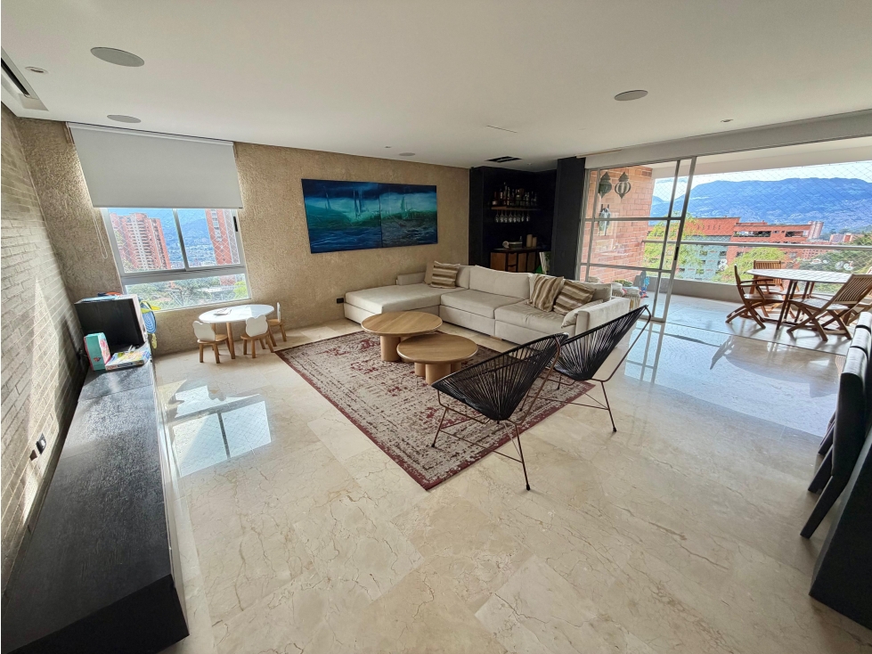 HERMOSO APARTAMENTO EN EL POBLADO - SECTOR LA CALERA