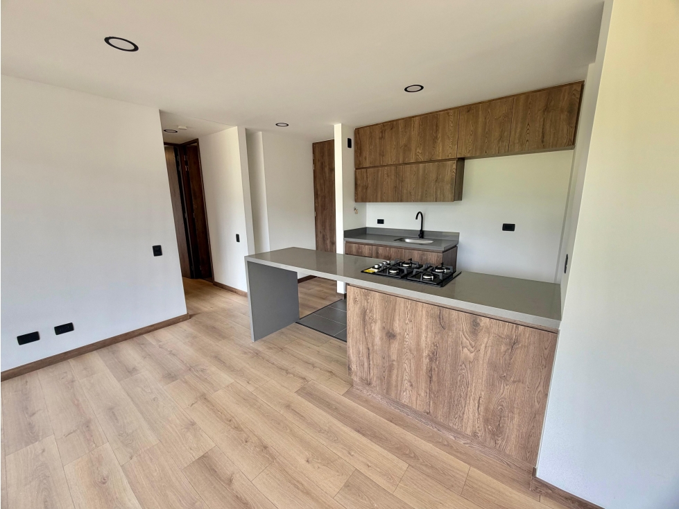 VENDO APTO PARA ESTRENAR - ENVIGADO - EL TRIANON - PISO ALTO — foto 5