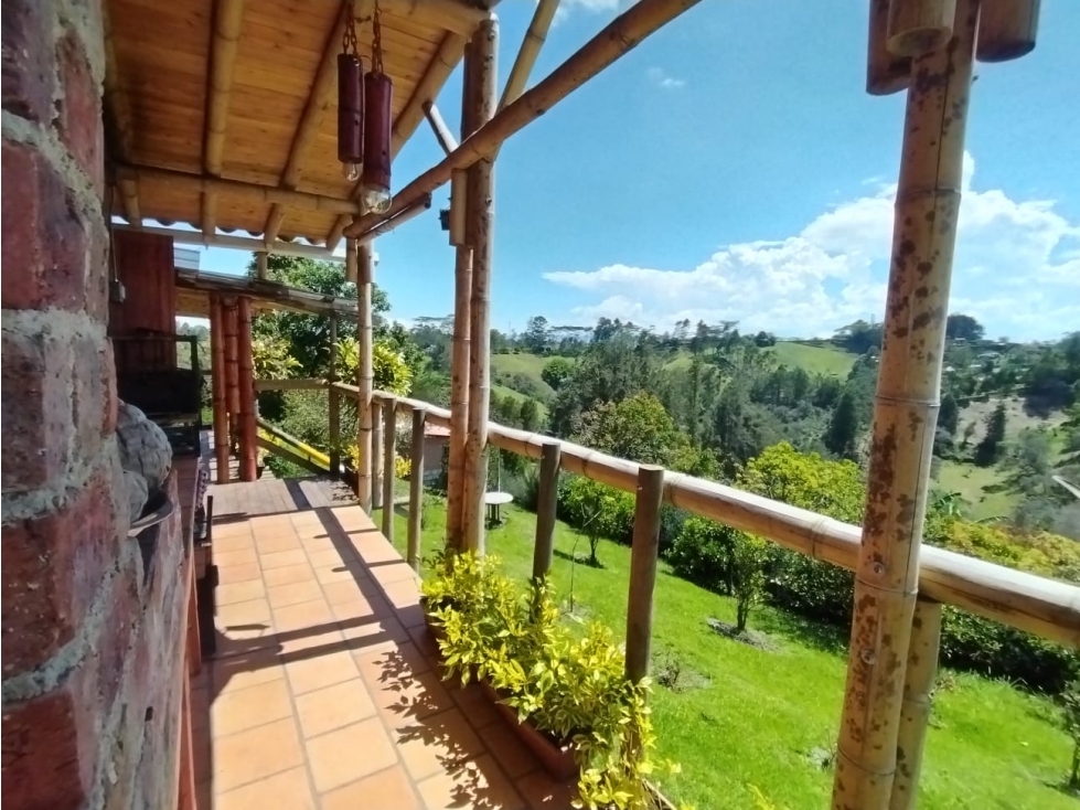 Linda finca Rionegro, vereda San Luis, via San Vicente
