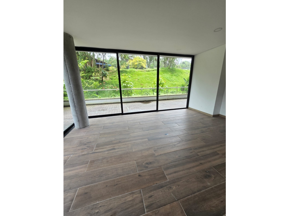 Venta hermoso apartamento Loma del Escobero. — foto 6