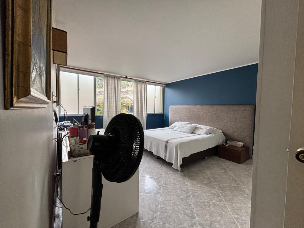 Apartamento en venta para remodelar, Aguacatala, Poblado. — foto 5
