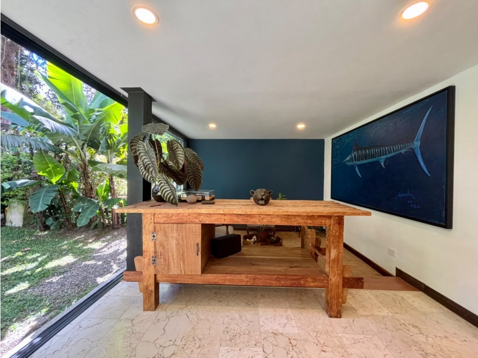 Casa parcialmente remodelada en venta, San Lucas - Poblado. — foto 5