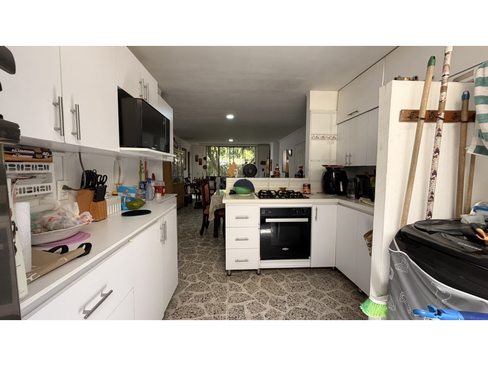 Apartamento con excelente ubicación en Los Colores — foto 4