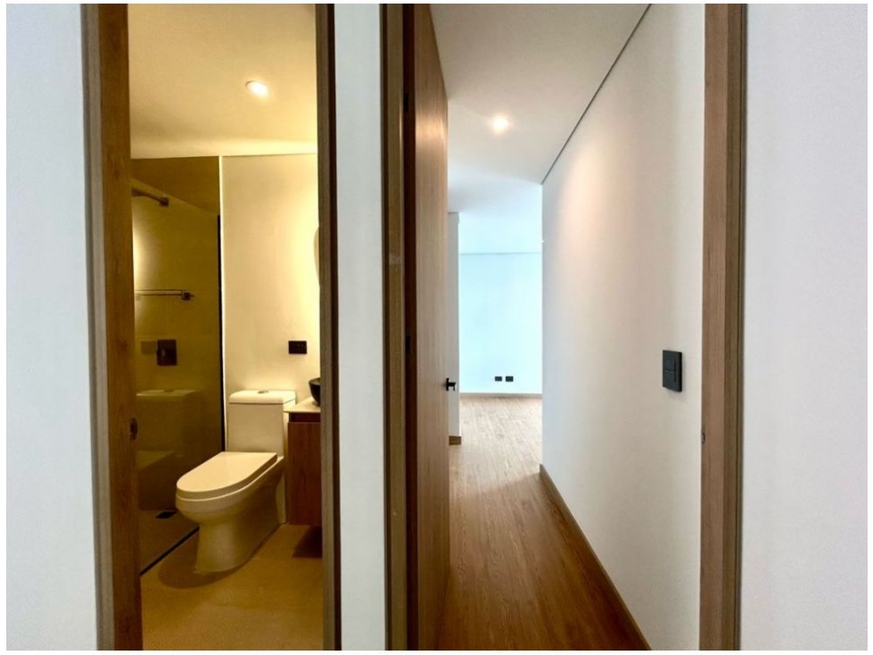 VENTA DE APARTAMENTO EN EDIFICIO EN LA CASTELLANA - MEDELLÍN — foto 4