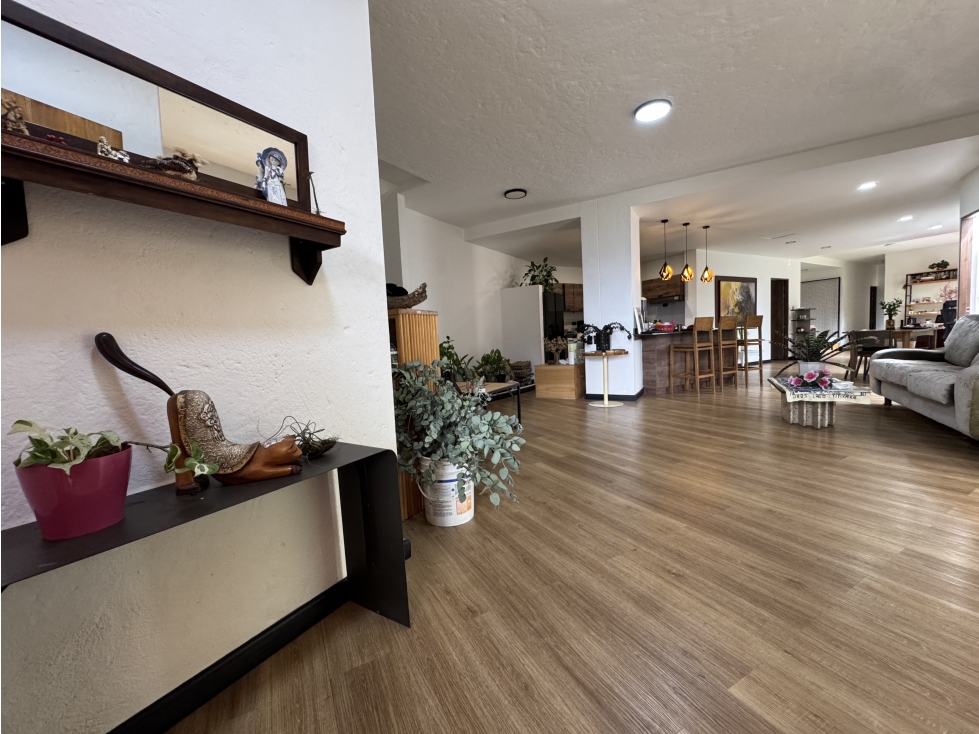 Espectacular Casa Campestre con Vista a la Ciudad | El Escobero — foto 4
