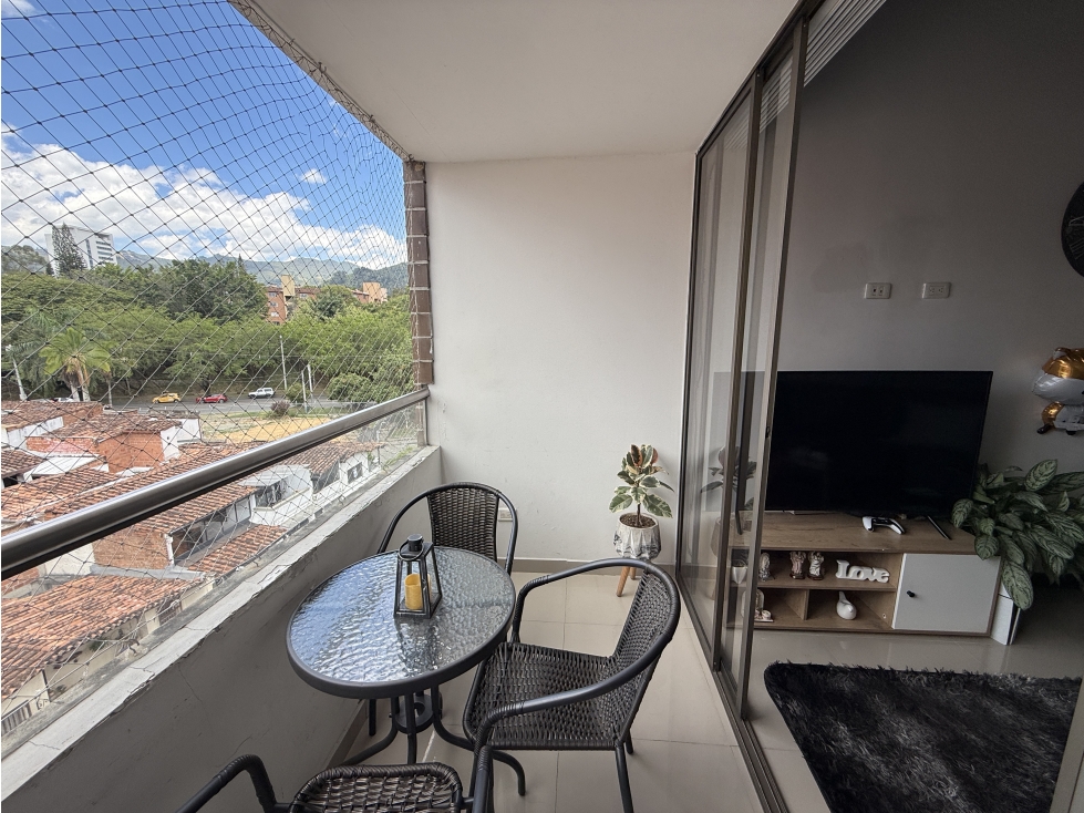 Penthouse en La Castellana, Laureles — foto 4