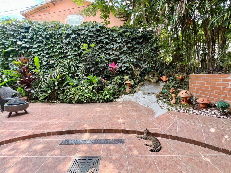 Exclusiva Casa con Jardin en Venta en El Poblado — foto 4