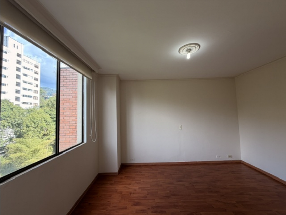 Apartamento entre la loma del campestre y la loma de los ochoa — foto 4