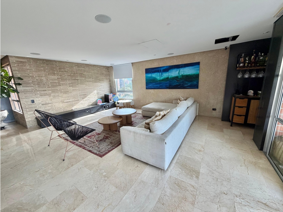 HERMOSO APARTAMENTO EN EL POBLADO - SECTOR LA CALERA — foto 3