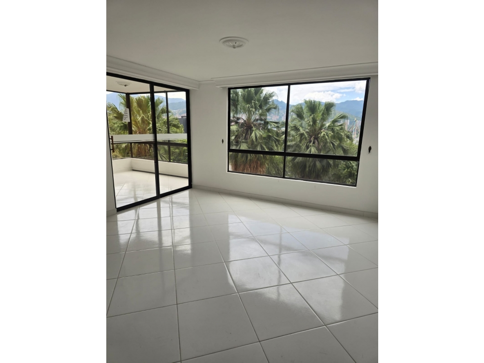 Apartamento Oviedo, El Poblado.