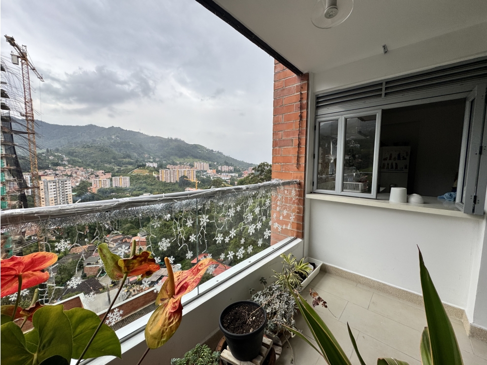 VIVE EN LAS ALTURAS DE ENVIGADO | BRUJAS