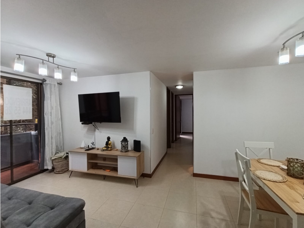 Apartamento en Loma de los Bernal