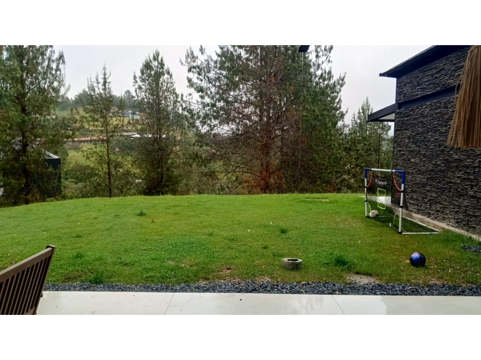 Casa de un solo nivel en parcelación en el alto del escobero — foto 2