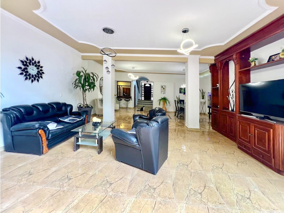 Exclusiva Casa con Jardin en Venta en El Poblado — foto 5