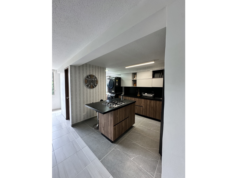 Apto amoblado en El Poblado La Frontera, REMODELADO — foto 4