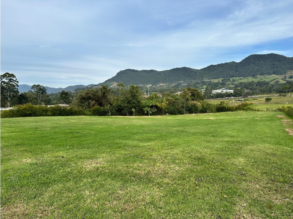 Lote en Exclusiva Parcelación en Venta en la Ceja — foto 5