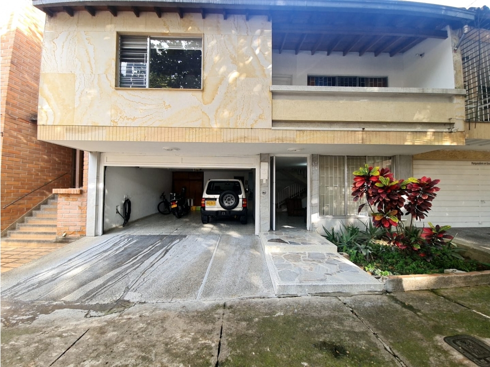 VENTA CASA LOTE 1 CUADRA DE ESTACION FLORESTA — foto 2