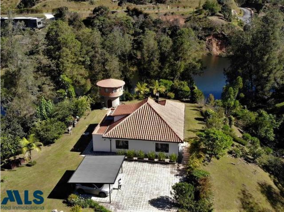 Espectacular propiedad con lago privado en el Oriente Antioqueño — foto 6