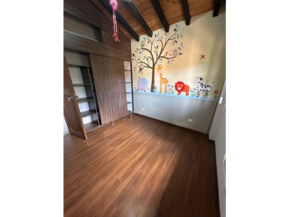 Casa Campestre en Guarne con Deck, Jardines y Casa de Mayordomo — foto 6