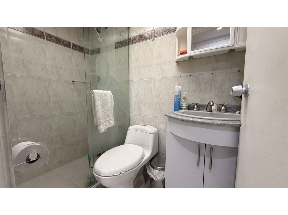 Apartamento con excelente ubicación en Los Colores — foto 6