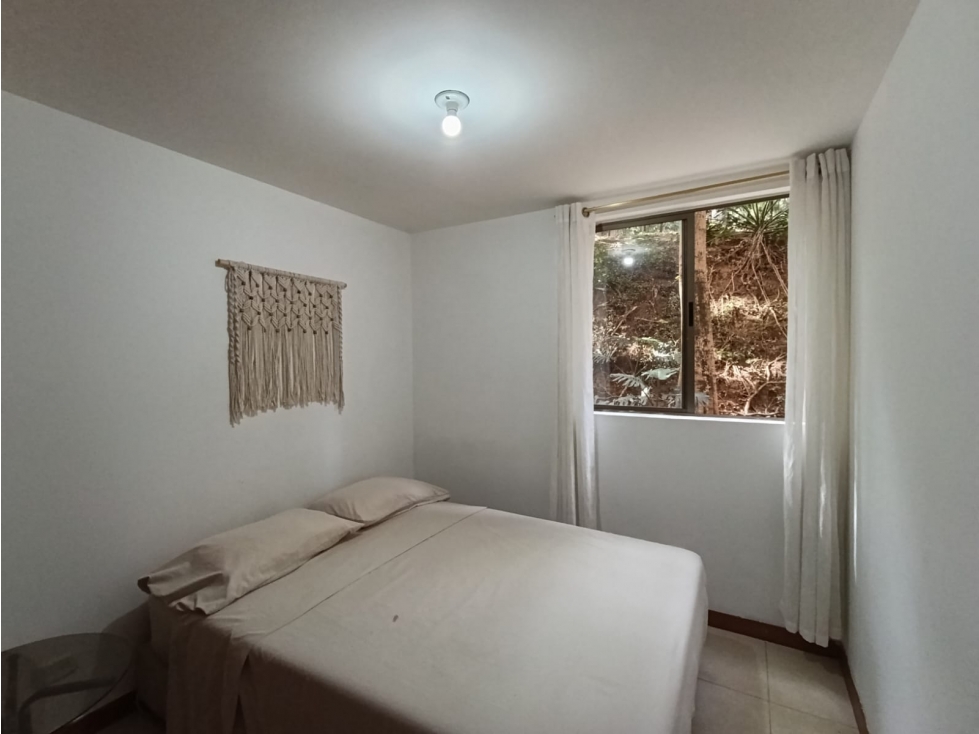 Apartamento en Loma de los Bernal — foto 6