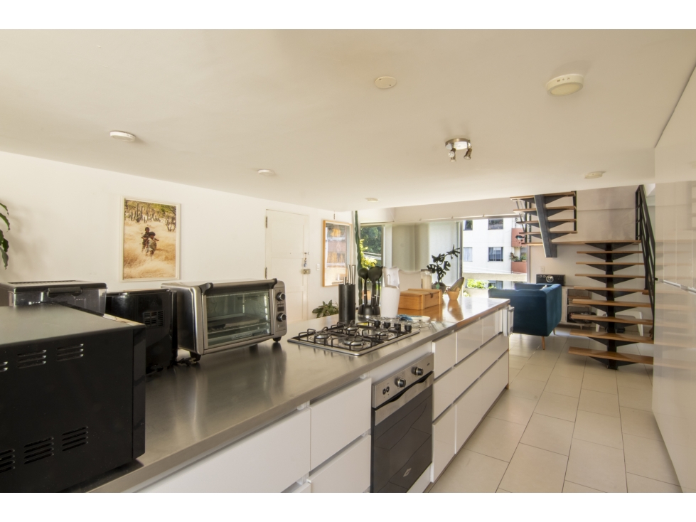 Apartamento dúplex remodelado cerca al primer parque de Laureles — foto 6