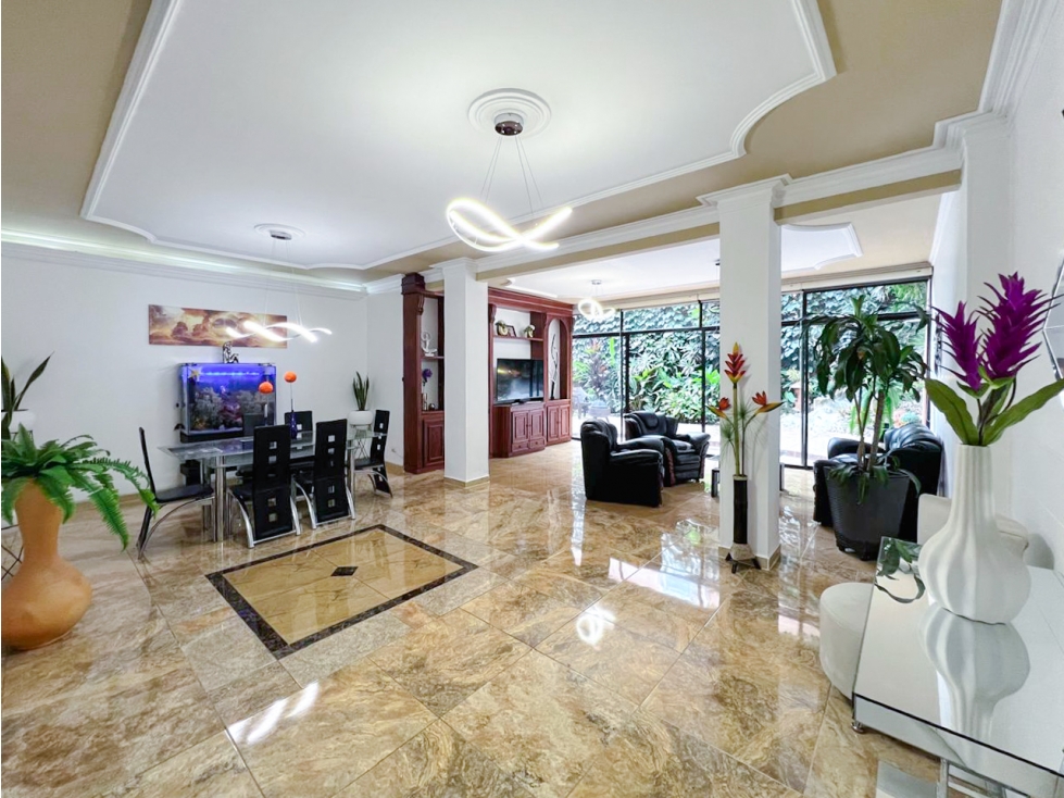 Exclusiva Casa con Jardin en Venta en El Poblado — foto 6