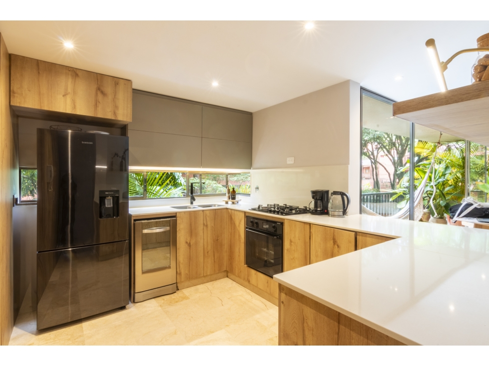 Hermoso apartamento en venta en sector de el Campestre - El Poblado — foto 6