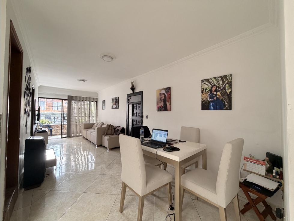 Casa en venta, Florencia, Medellín