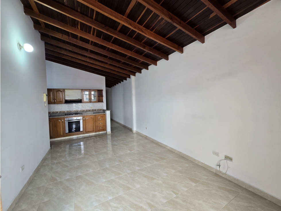 Apartamento dúplex en venta, sector Simón Bolivar — foto 4
