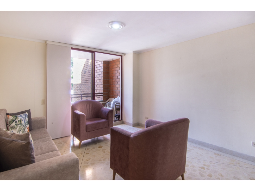 APARTAMENTO EN VENTA, LA CASTELLANA, LAURELES. — foto 2