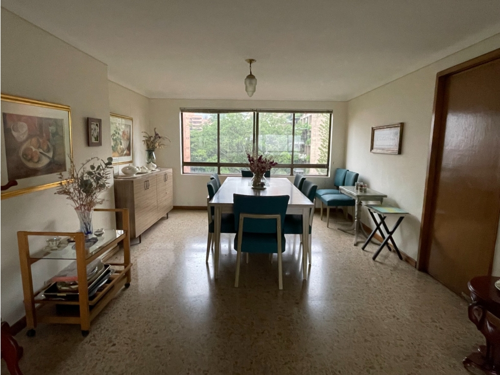 Apartamento con gran potencial para remodelar, Castropol Poblado. — foto 4
