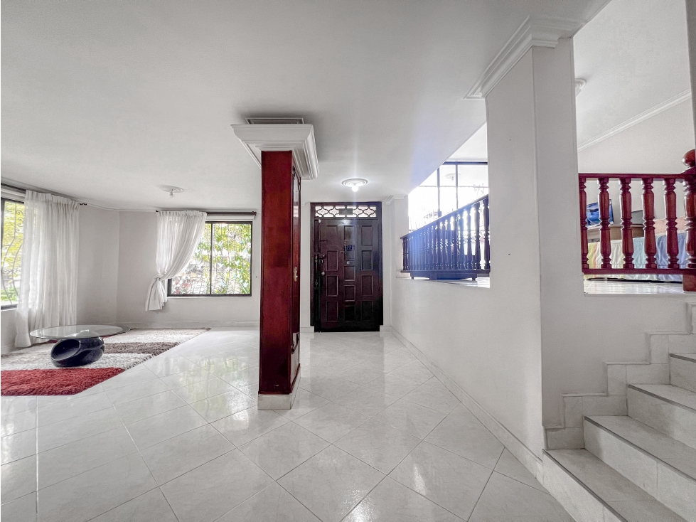 CASA DE 279M2 CON ANTEJARDÍN EN BELÉN, CERCA A LA 33. — foto 4