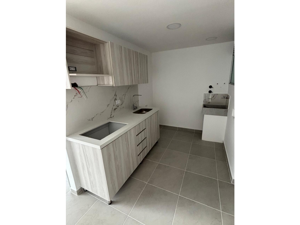 Apartamento en sabaneta parte plana a 5 min de CC Mayorca