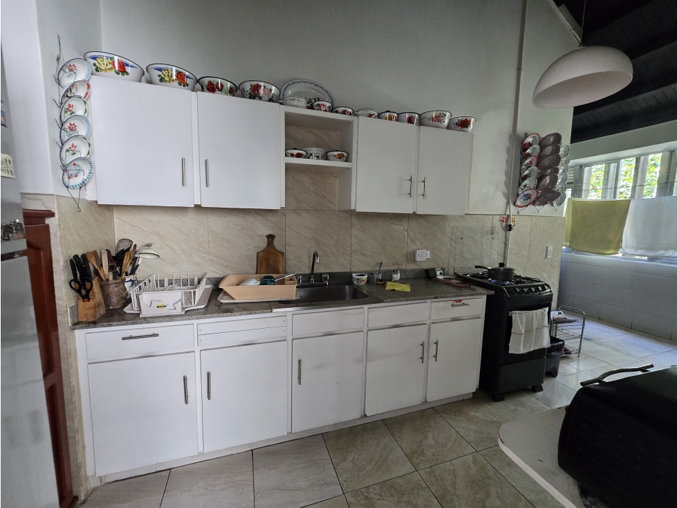 Amplio aparamento en venta sector La Aguacatala — foto 5