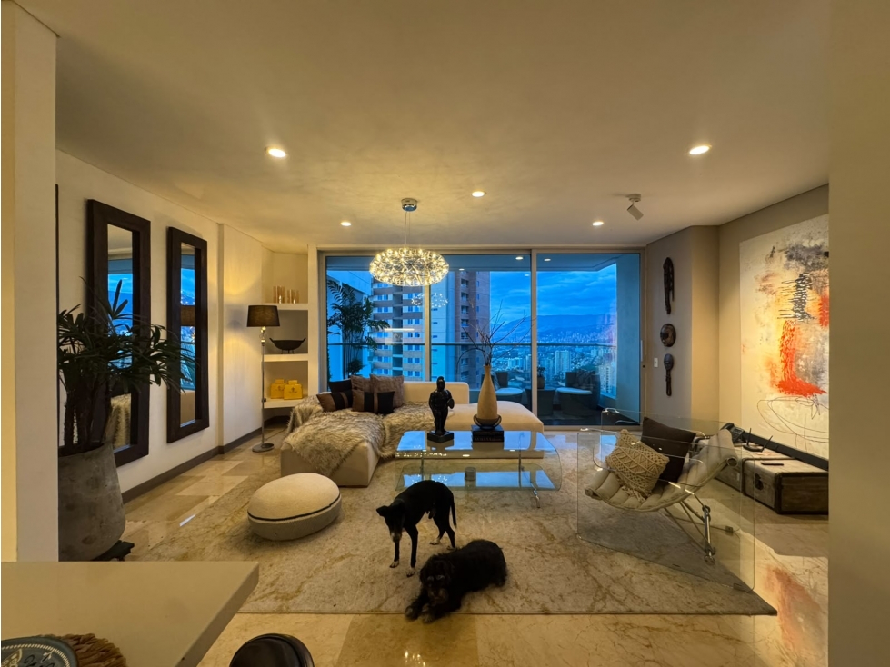 Hermoso apartamento Las Lomitas Sabaneta