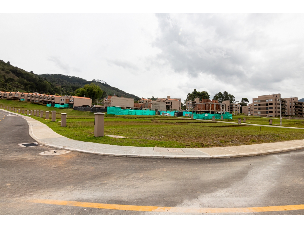 Lote en venta en sector de el Retiro