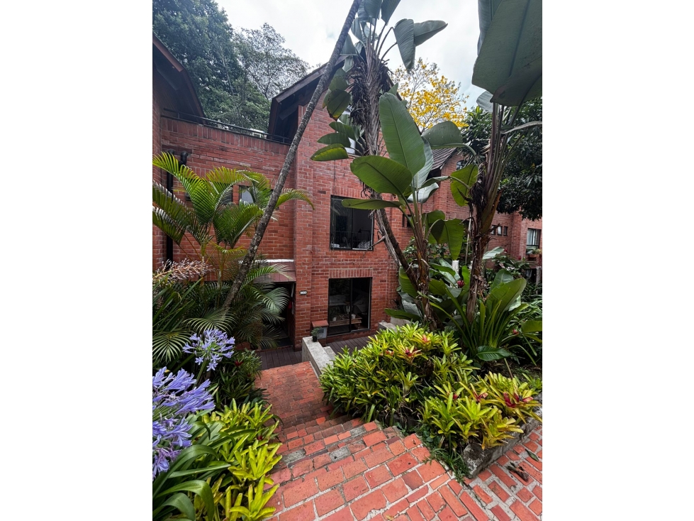 Casa en Las Brujas, Envigado. — foto 2