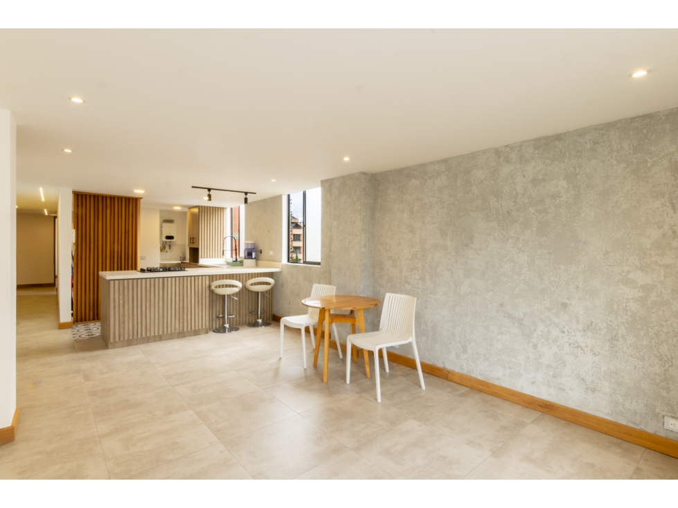 Apartamento remodelado en sector de El Portal - Envigado